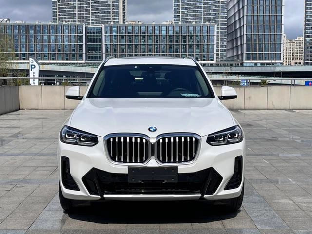BMW X3 2022 xDrive25i M Sports suit exterior photo 2