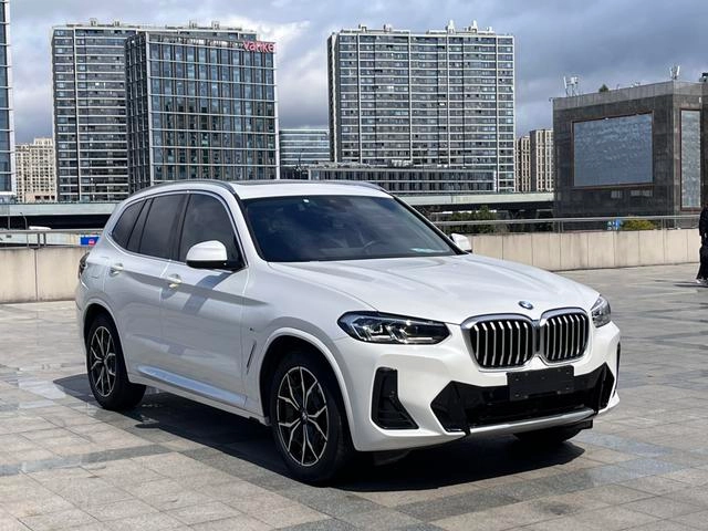 BMW X3 2022 xDrive25i M Sports suit exterior photo 3