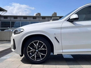 BMW X3 2022 xDrive25i M Sports suit exterior photo 5