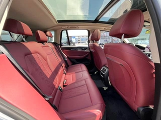 BMW X3 2022 xDrive25i M Sports suit interior photo 12