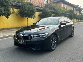 BMW 5 Series 2021 Restyling 525Li M Sports suit exterior photo 1