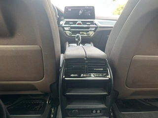 BMW 5 Series 2021 Restyling 525Li M Sports suit interior photo 13