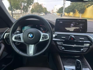 BMW 5 Series 2021 Restyling 525Li M Sports suit interior photo 14