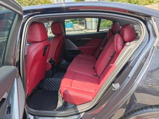 BMW 5 Series 2025 525Li M Sports suit interior photo 7