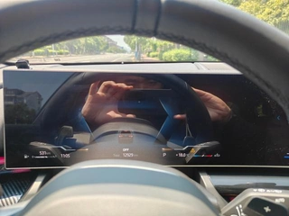 BMW 5 Series 2025 525Li M Sports suit interior photo 9