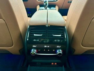 BMW 6 Series GT 2022 630i M Conjunto deportivo interior foto 10