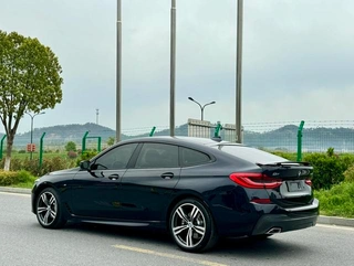BMW 6 Series GT 2022 630i M Conjunto deportivo interior foto 13