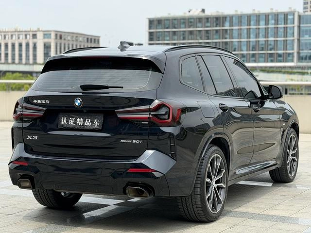 BMW X3 2022 Вторичная модификация xDrive30i Лидирующий M Ночной костюм экстерьер фото 6