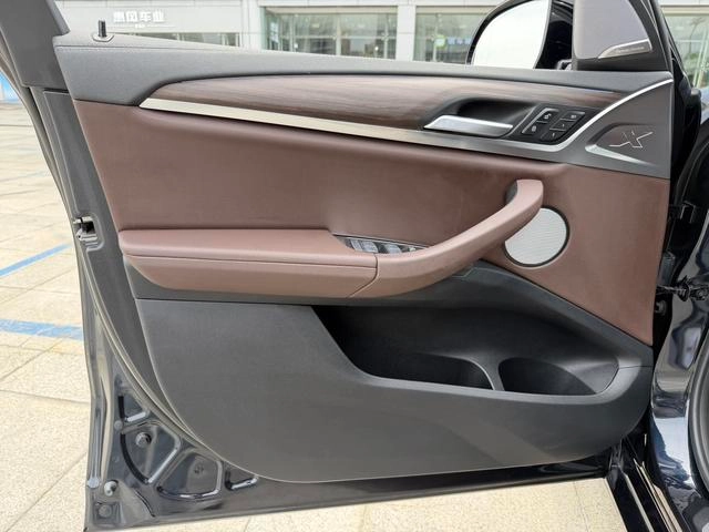 BMW X3 2022 Вторичная модификация xDrive30i Лидирующий M Ночной костюм интерьер фото 19