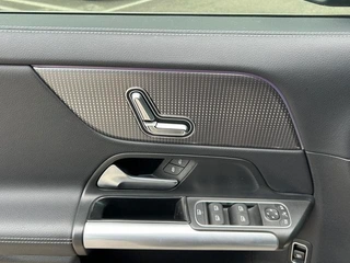 Mercedes-Benz GLA 2022 GLA 200 интерьер фото 13
