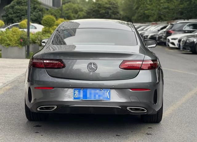 Mercedes-Benz E-Class (Imported) 2023 E 260 Coupe interior photo 12