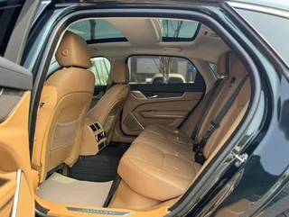 Jaguar XFL 2021 2.0T P250 Two-wheel drive exclusive deluxe edition interior photo 8