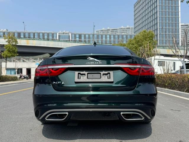 Jaguar XFL 2021 2.0T P250 Two-wheel drive exclusive deluxe edition interior photo 12