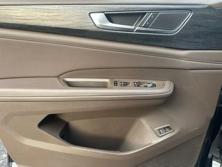 Volkswagen Viloran 2024 330TSI Luxury Edition interior photo 11