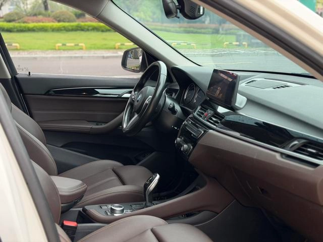BMW X1 2021 sDrive25Li Leading Type interior photo 12