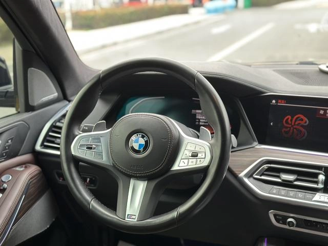 BMW X5 2022 Mise à jour xDrive 40Li M Ensemble de sport intérieur photo 17