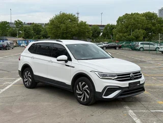 Volkswagen Tiguan L 2022 330TSI Version de confort automatique à deux roues motrices extérieur photo 3