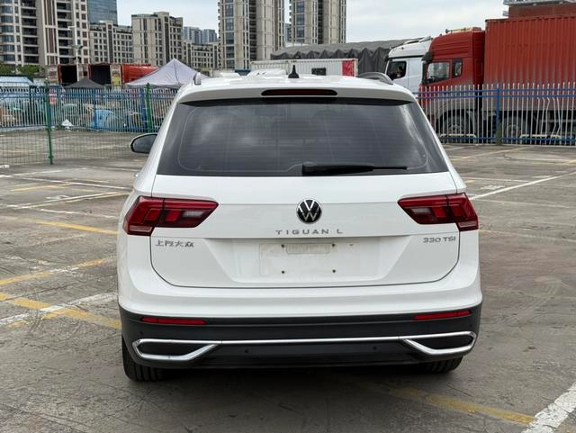 Volkswagen Tiguan L 2022 330TSI Version de confort automatique à deux roues motrices extérieur photo 5