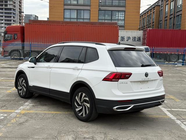 Volkswagen Tiguan L 2022 330TSI Version de confort automatique à deux roues motrices extérieur photo 6