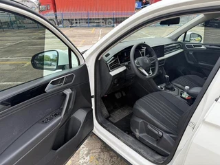 Volkswagen Tiguan L 2022 330TSI Version de confort automatique à deux roues motrices intérieur photo 7