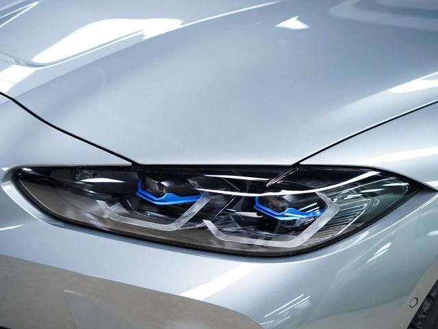 BMW M3 2023 M3 four-door sedan Thunder Edition interior photo 18