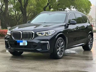 BMW X5 2022 Модификация xDrive 30Li Премиум-класса M Спортивный костюм экстерьер фото 1