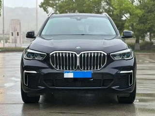 BMW X5 2022 Модификация xDrive 30Li Премиум-класса M Спортивный костюм экстерьер фото 2