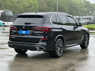 BMW X5 2022 Модификация xDrive 30Li Премиум-класса M Спортивный костюм интерьер фото 9