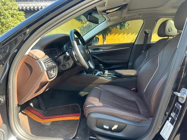 BMW 5 Series 2023 Модификация 530Li Лидирующий Роскошный набор интерьер фото 14