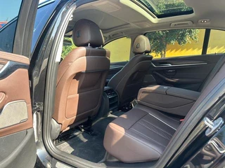 BMW 5 Series 2023 Модификация 530Li Лидирующий Роскошный набор интерьер фото 17