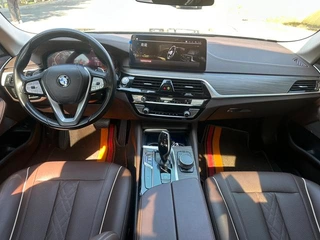 BMW 5 Series 2023 Модификация 530Li Лидирующий Роскошный набор интерьер фото 20