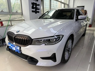 BMW 3 Series 2022 320i Conjunto deportivo