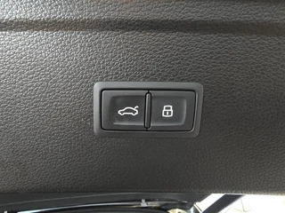 Audi Q5L 2023 40T Deluxe Dynamic interior photo 10