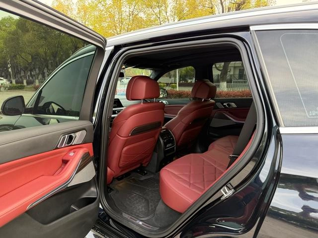 BMW X5 2022 Restyling xDrive 40Li M Sports suit exterior photo 6
