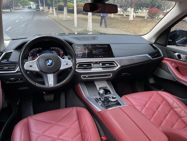 BMW X5 2022 xDrive 30Li M Sports suit exterior photo 7