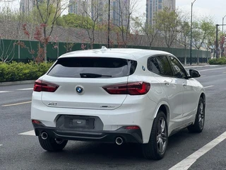BMW X2 2022 sDrive25i M Спортивный костюм экстерьер фото 3