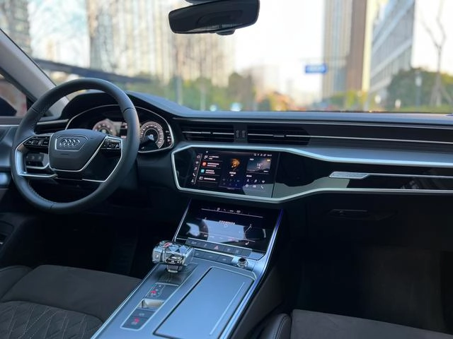 Audi A7L 2024 45 TFSI quattro S-line См. Дальний струйный костюм интерьер фото 17