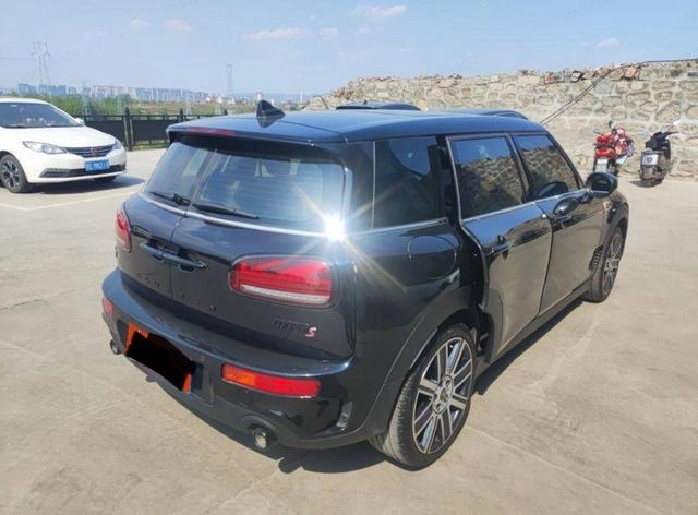 MINI CLUBMAN 2023 2.0T COOPER S Connoisseur exterior photo 2