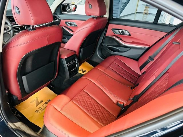 BMW 3 Series 2022 325i M Sports suit interior photo 15