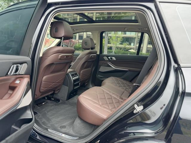 BMW X5 2023 xDrive30Li M Ensemble de sport intérieur photo 12