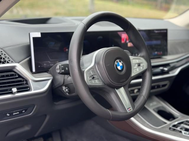 BMW X5 2023 xDrive30Li M Ensemble de sport intérieur photo 13