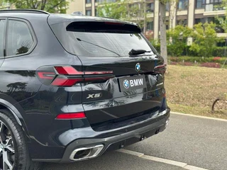 BMW X5 2023 xDrive30Li M Ensemble de sport intérieur photo 19