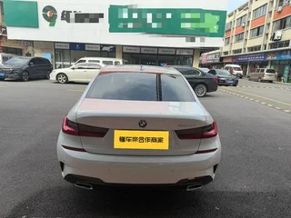 BMW 3 Series 2022 325Li M Спортивный костюм экстерьер фото 4