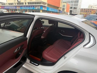 BMW 3 Series 2022 325Li M Спортивный костюм интерьер фото 13
