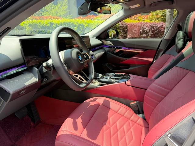 BMW 5 Series 2025 Restyling 530Li Premium Class M Sports suit exterior photo 6
