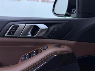 BMW X5 2021 Restyling xDrive30i X Design Suit interior photo 14