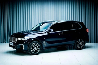 BMW X5 2022 xDrive 30Li Premium Class M Sports suit exterior photo 4