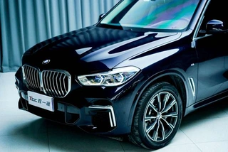 BMW X5 2022 xDrive 30Li Premium Class M Sports suit exterior photo 5