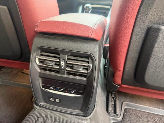 BMW 3 Series 2022 330i M Sports Night Suit exterior photo 7