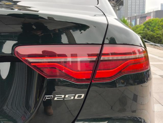 Jaguar XEL 2023 2.0T 250PS R-DYNAMIC S Enterprising Sports Edition exterior photo 9 Jaguar XEL 2023 2.0T 250PS R-DYNAMIC S Enterprising Sports Edition exterior photo 9